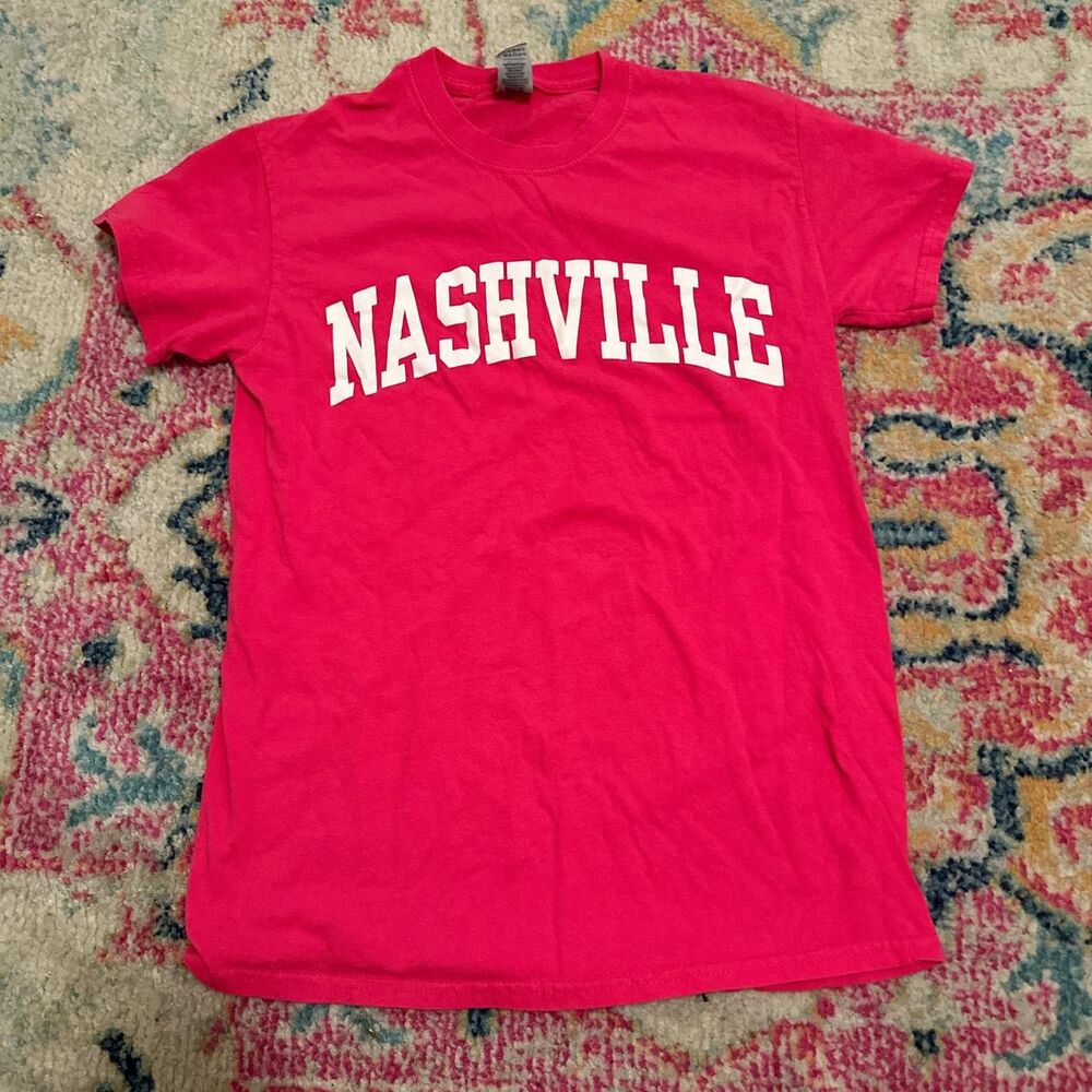 Gildan Women's Pink and Red T-shirt